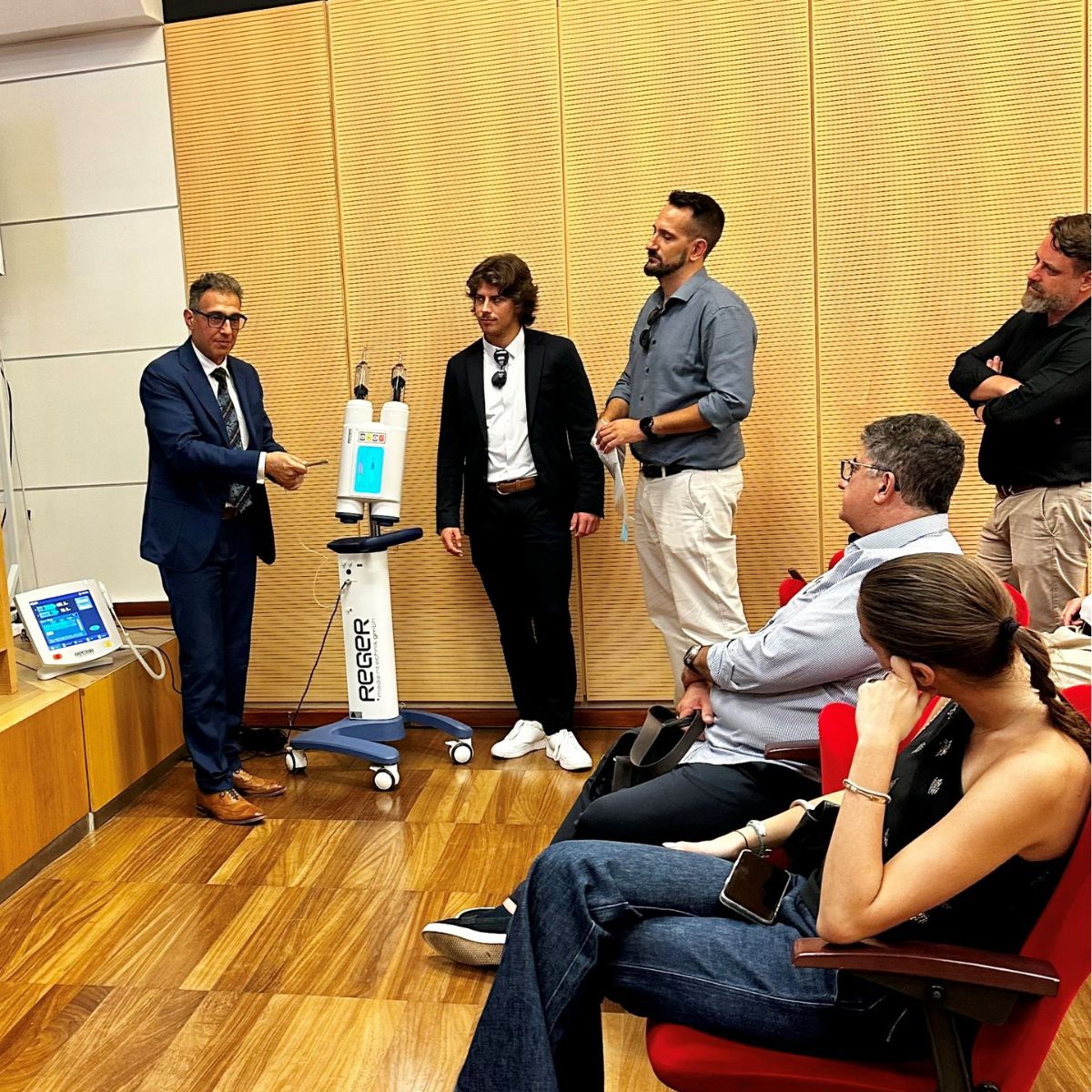 Equipment demonstration at the Advanced PIPAC Workshop